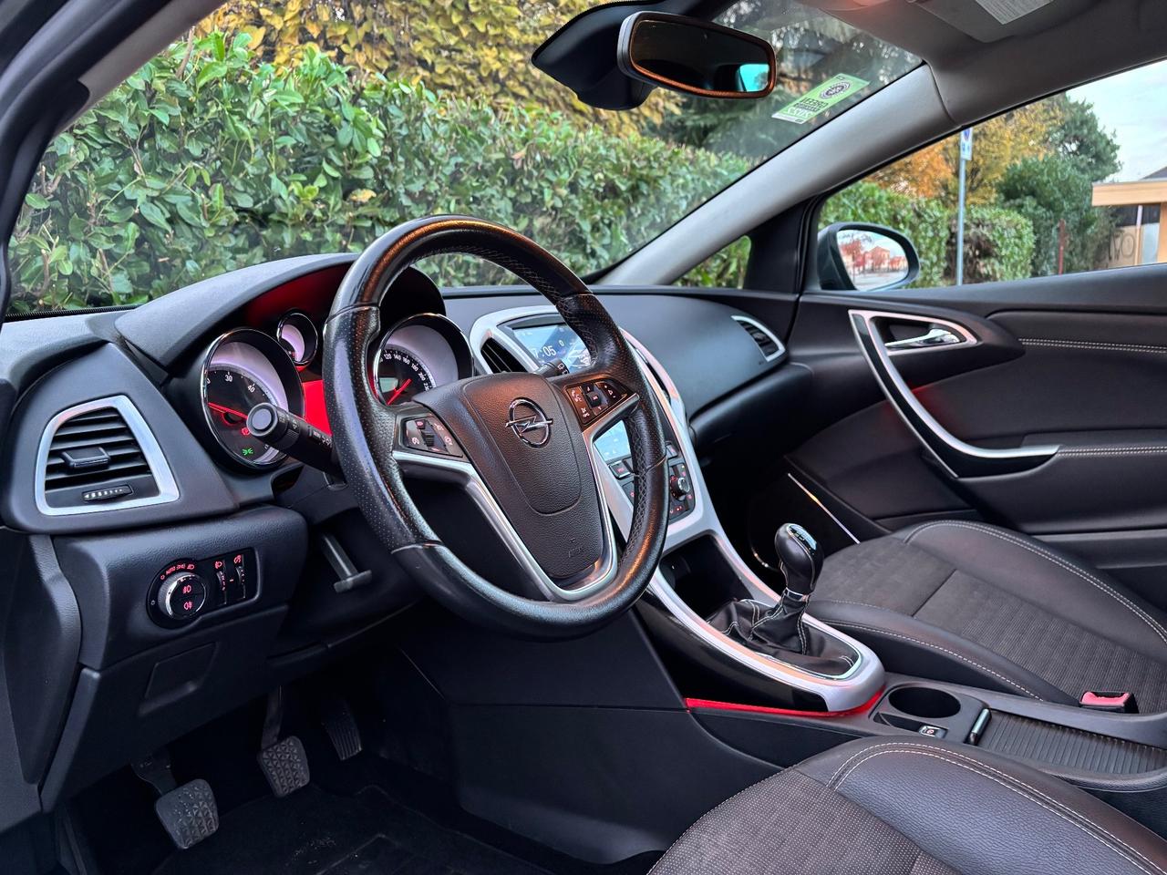 Opel Astra GTC 2.0 CDTI 165CV