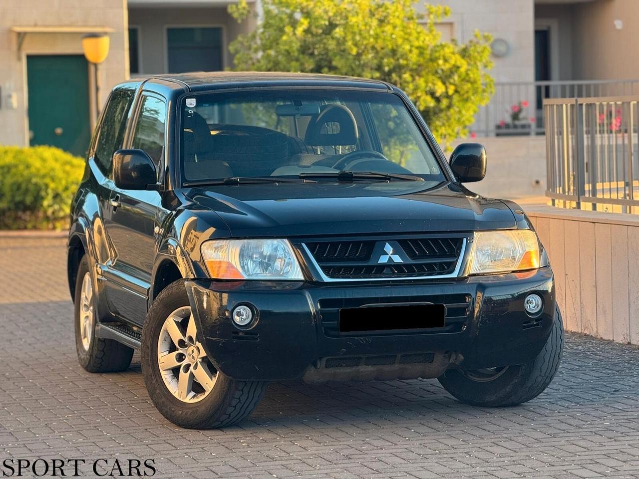 Mitsubishi Pajero 3.2 DI-D 16V 3p. Intense 170 CV