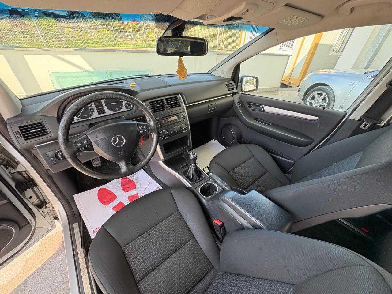 Mercedes-benz B 200 CDI Premium