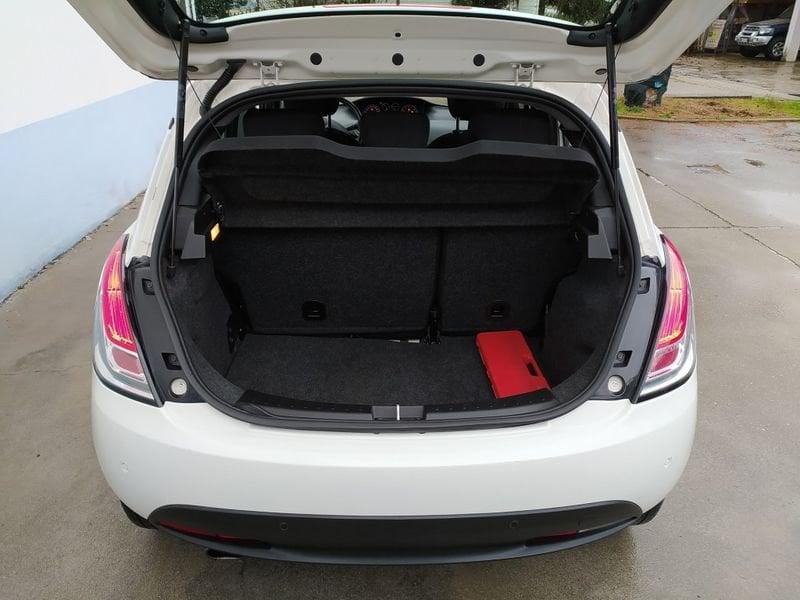 Lancia Ypsilon 1.2 69 CV 5p Gold Finanziato