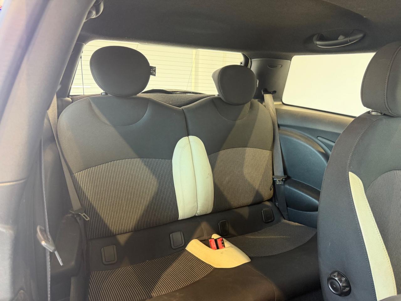 Mini 1.6 16V Abbey Road D