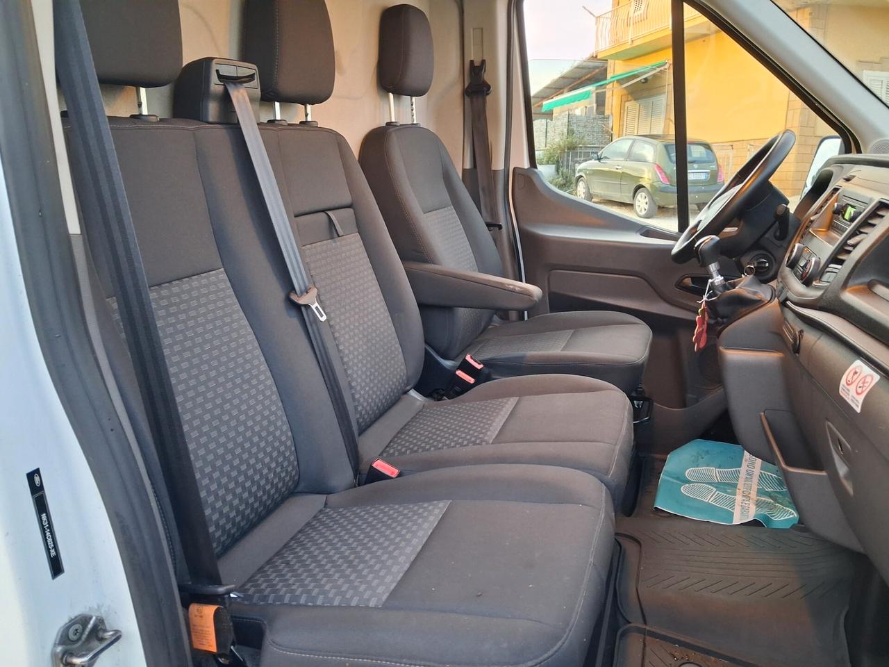 Ford transit passo lungo tetto alto iva esposta