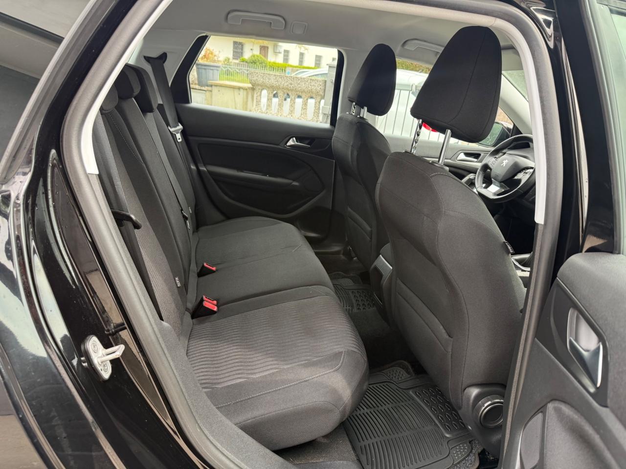 Peugeot 308 1.6 e-HDi Diesel 6MARCE POCHI KM