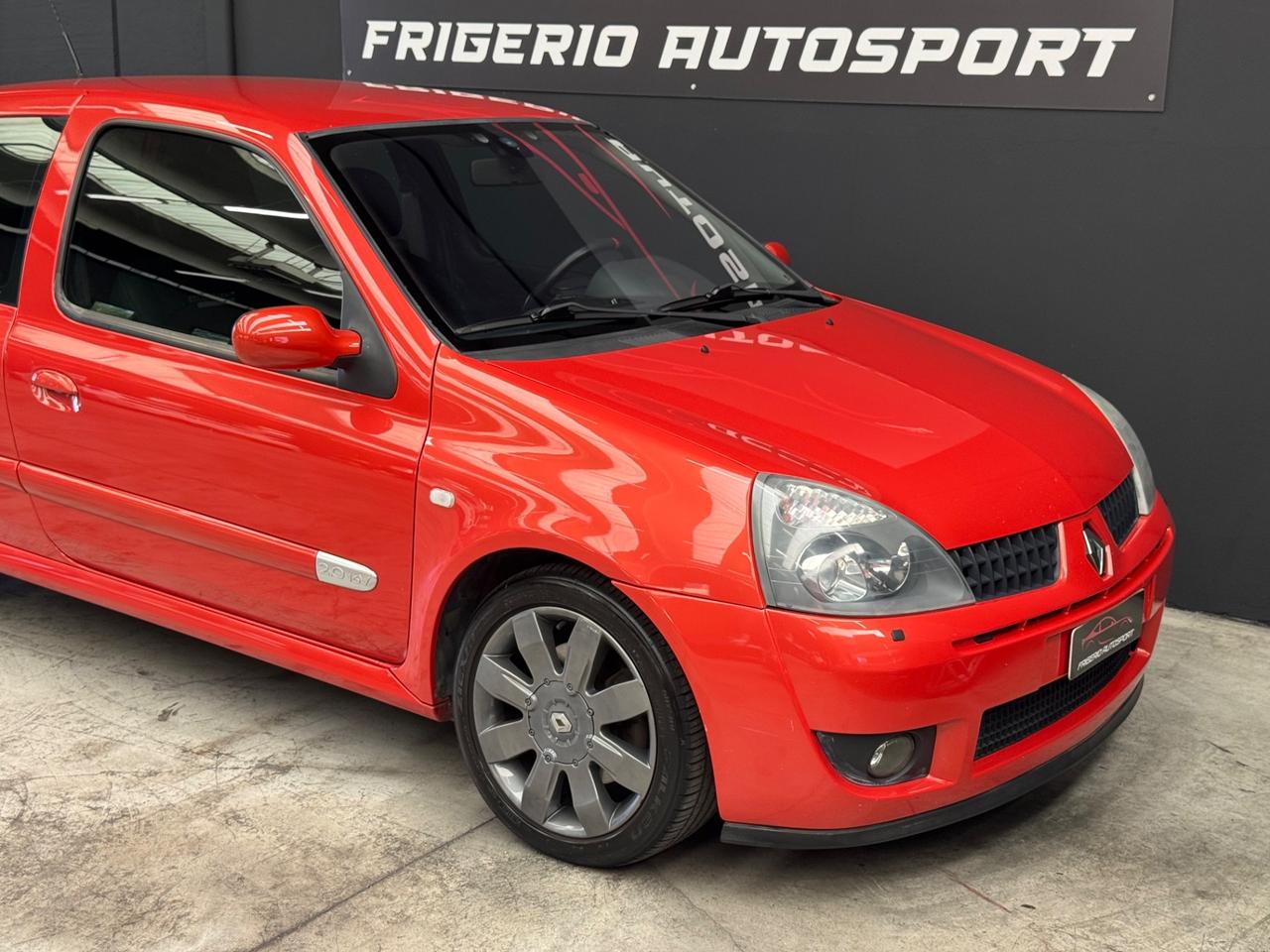 Renault Clio rs 182