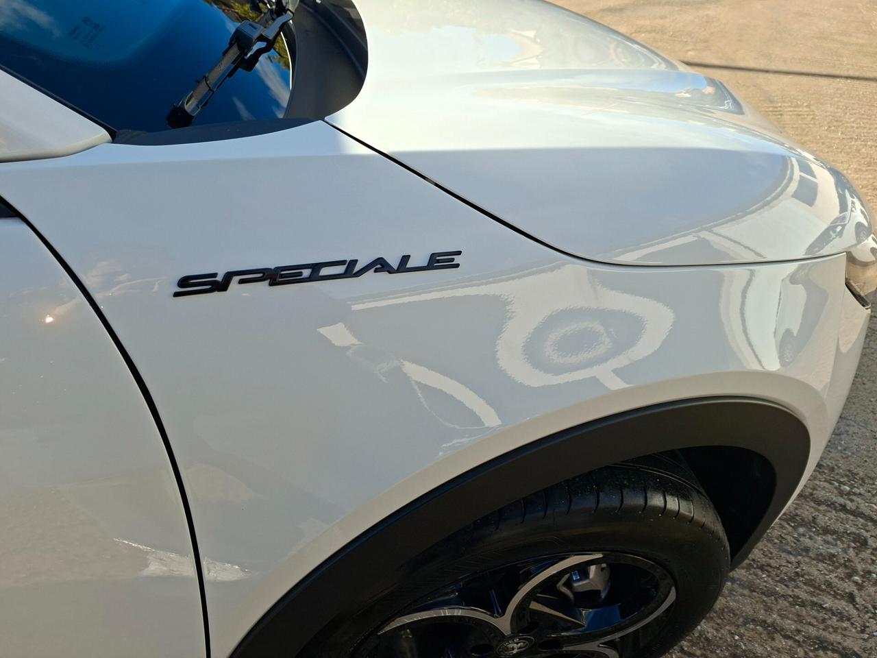 Alfa Romeo Junior 1.2 136 CV Hybrid eDCT6 Speciale