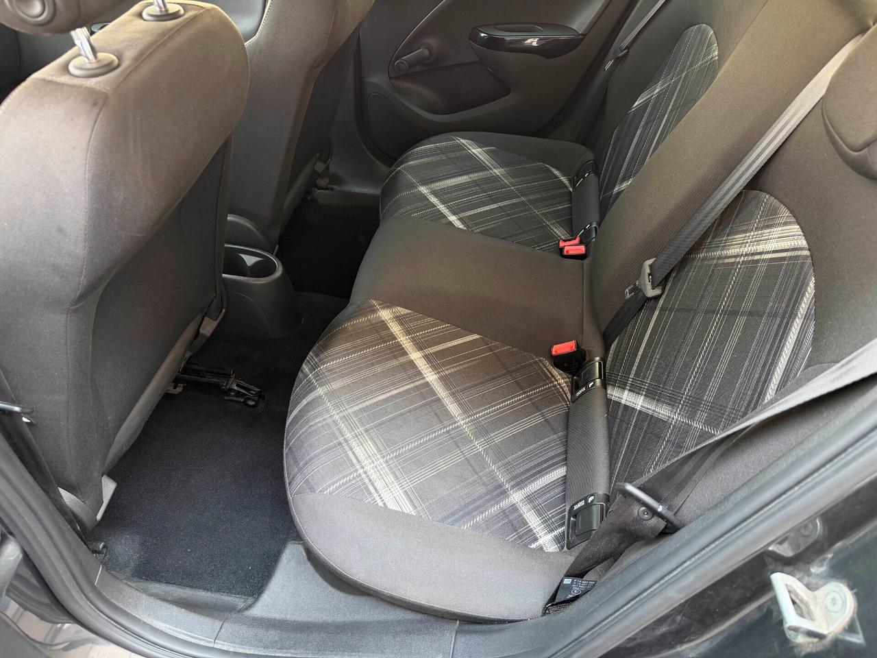 Opel Corsa 1.2 5 porte NEOPATENTATI