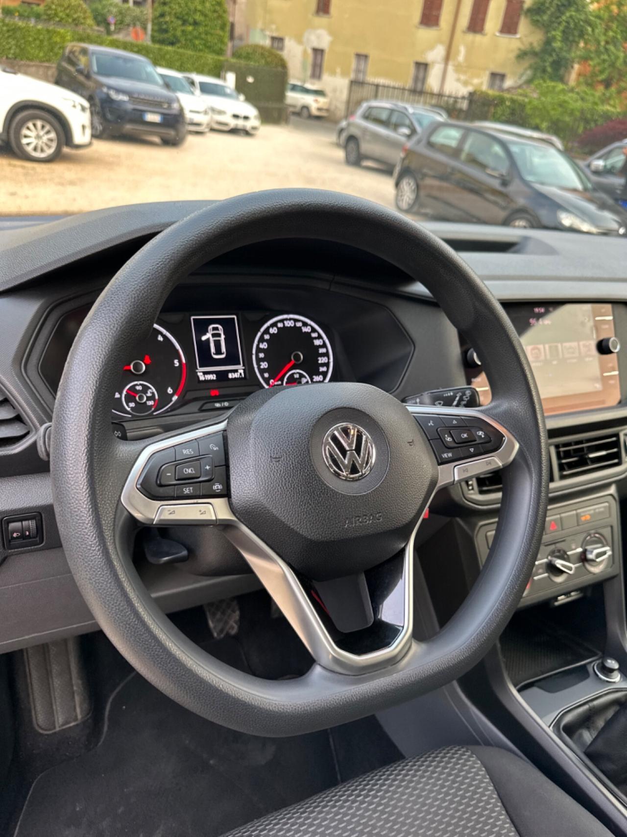 Volkswagen T-CROSS 1.6 TDI STYLE EURO6B LANEASS FRONTASS