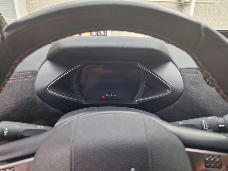 DS DS3 Crossback 50 kWh e-tense Performance Line
