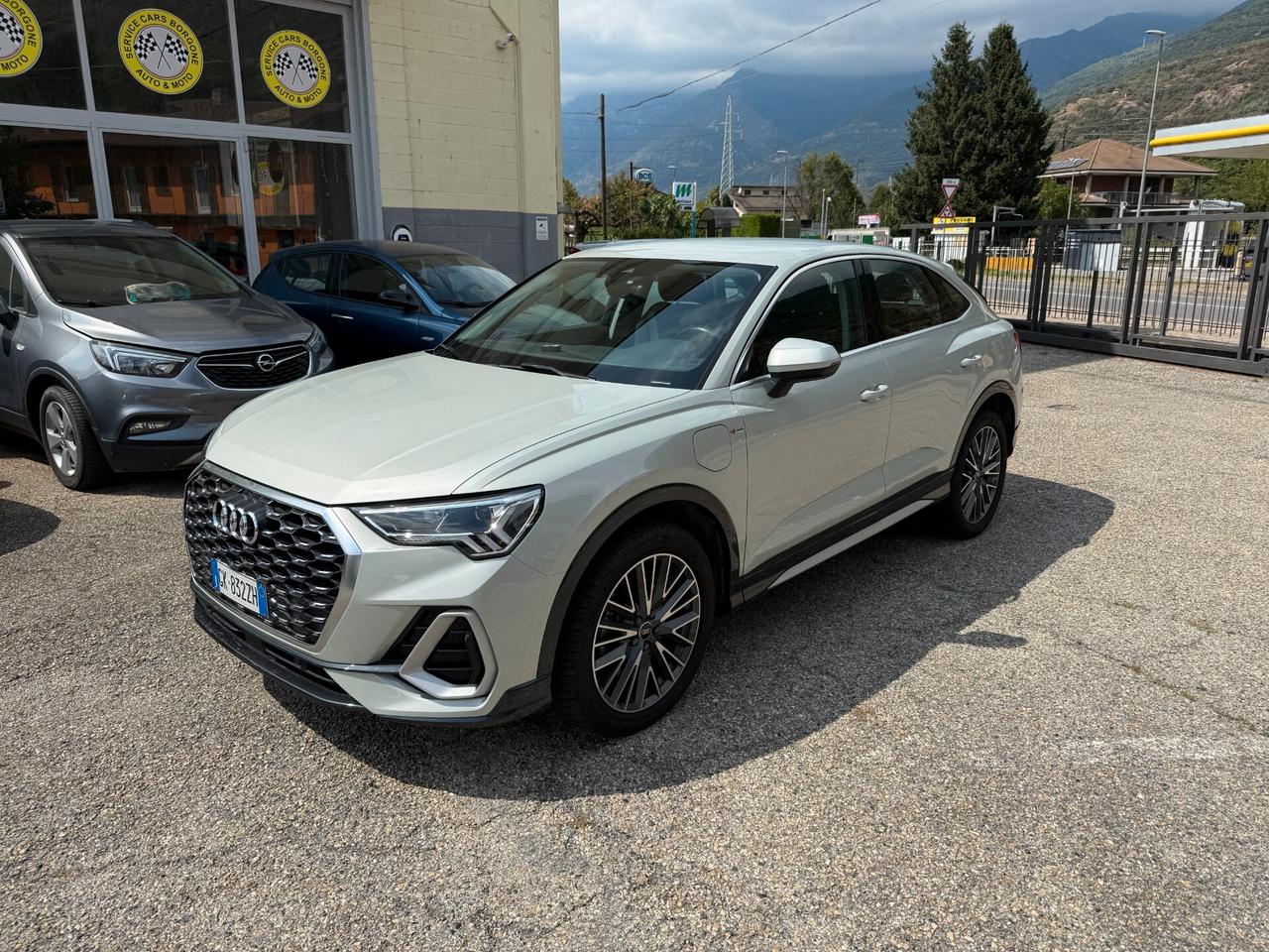 Audi Q3 SPB 45 TFSI e S tronic line edition