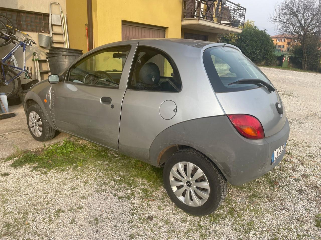 Ford Ka 1.2 70cv Solo 105000 km