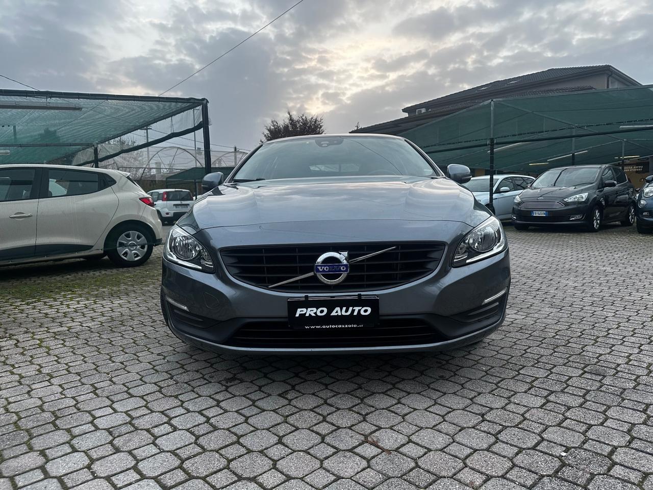 Volvo V60 D2 Summum 2016 Euro6 134000 Km