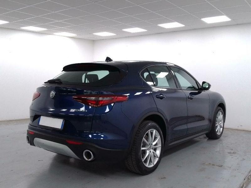 Alfa Romeo Stelvio 2.2 t Executive Q4 210cv auto my19