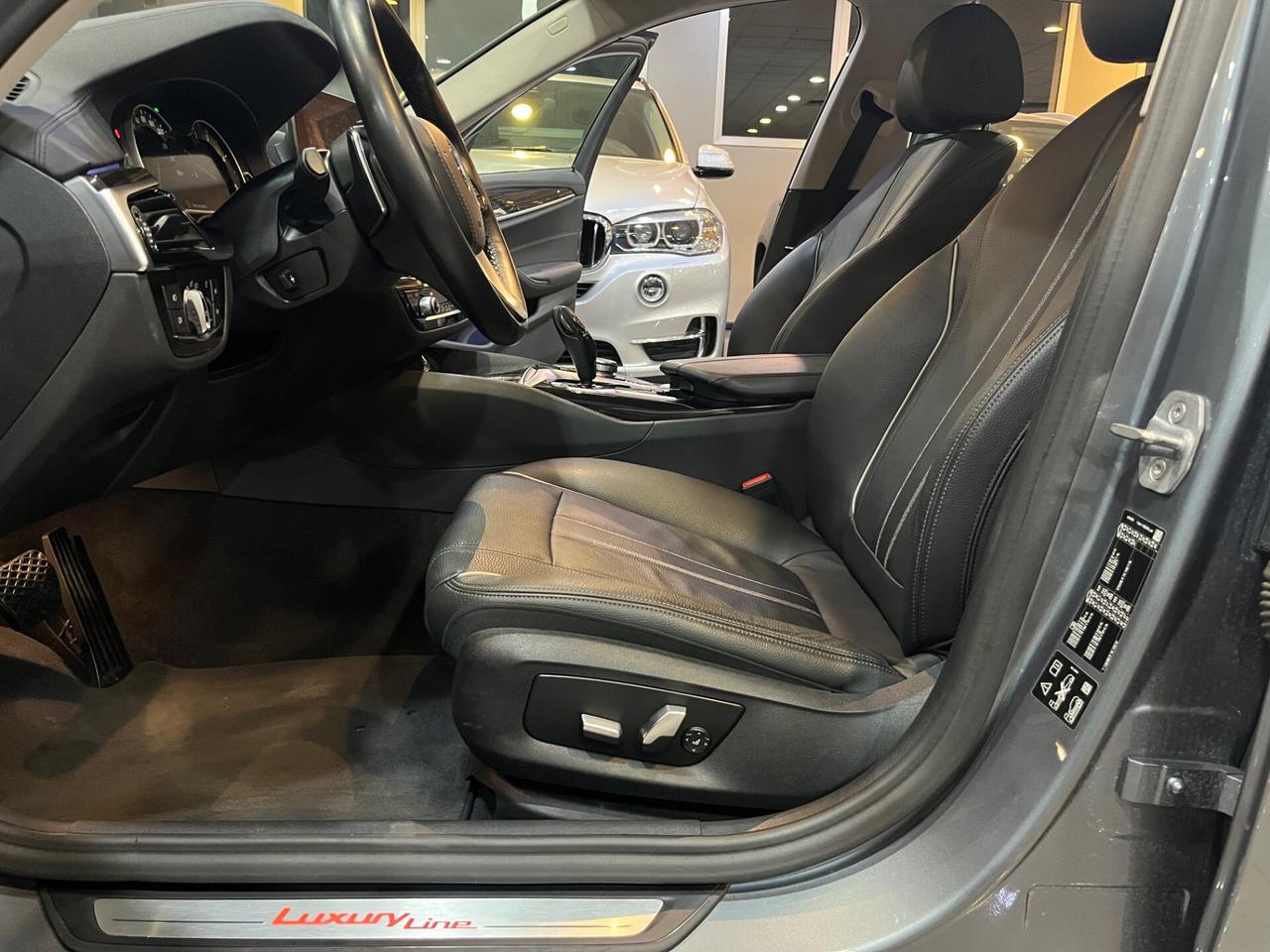 Bmw 530 530d xdrive Luxury 265cv auto 65.000KM!!