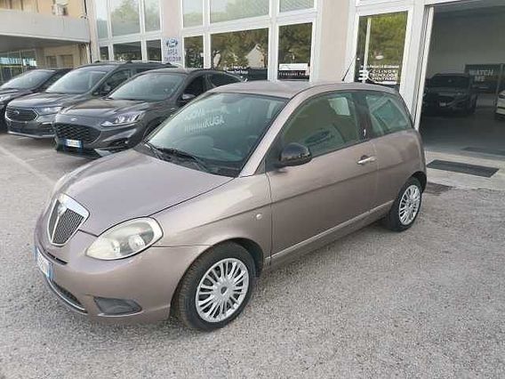 Lancia Ypsilon 1.2 69 CV