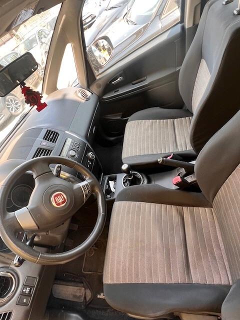 Fiat Sedici 1.6 16V 4x2 Emotion