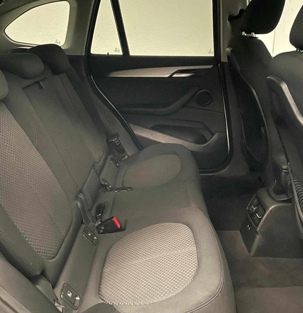 BMW X1 sdrive 18d Business Advantage auto