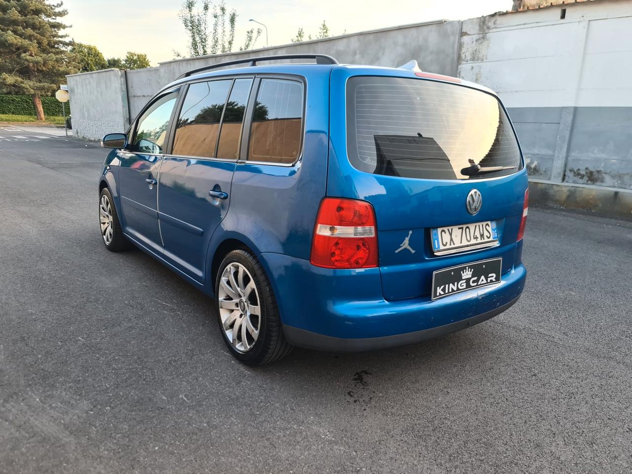 Volkswagen Touran 1.6 Conceptline