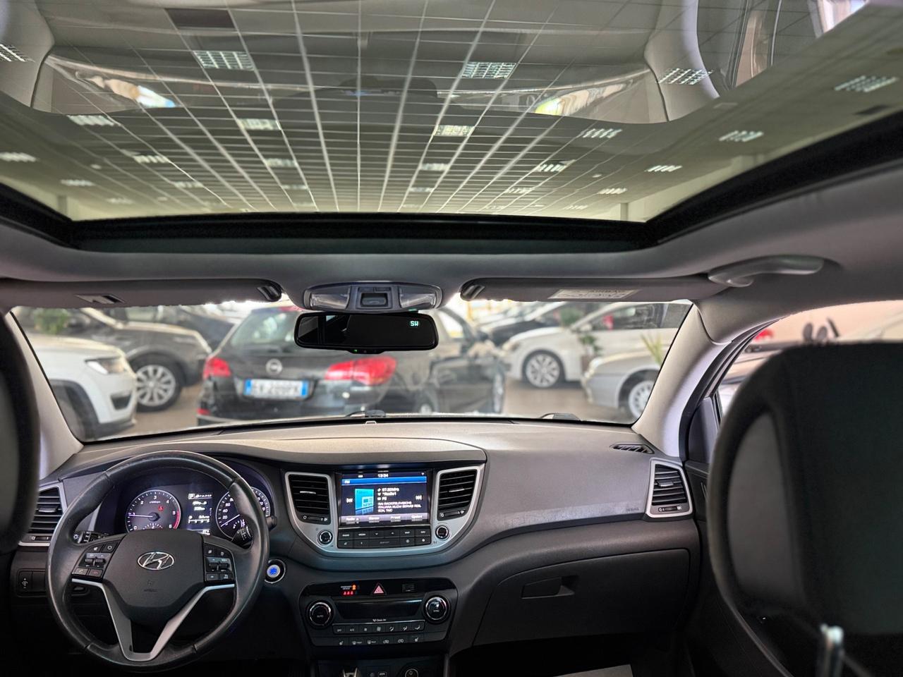 Hyundai Tucson 1.7 CRDi XPossible-FULL OPTIONAL
