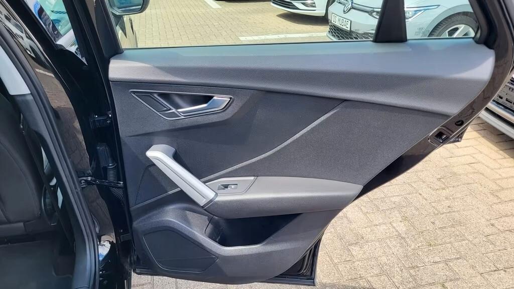 Audi Q2 40 TFSI quattro S tronic Business