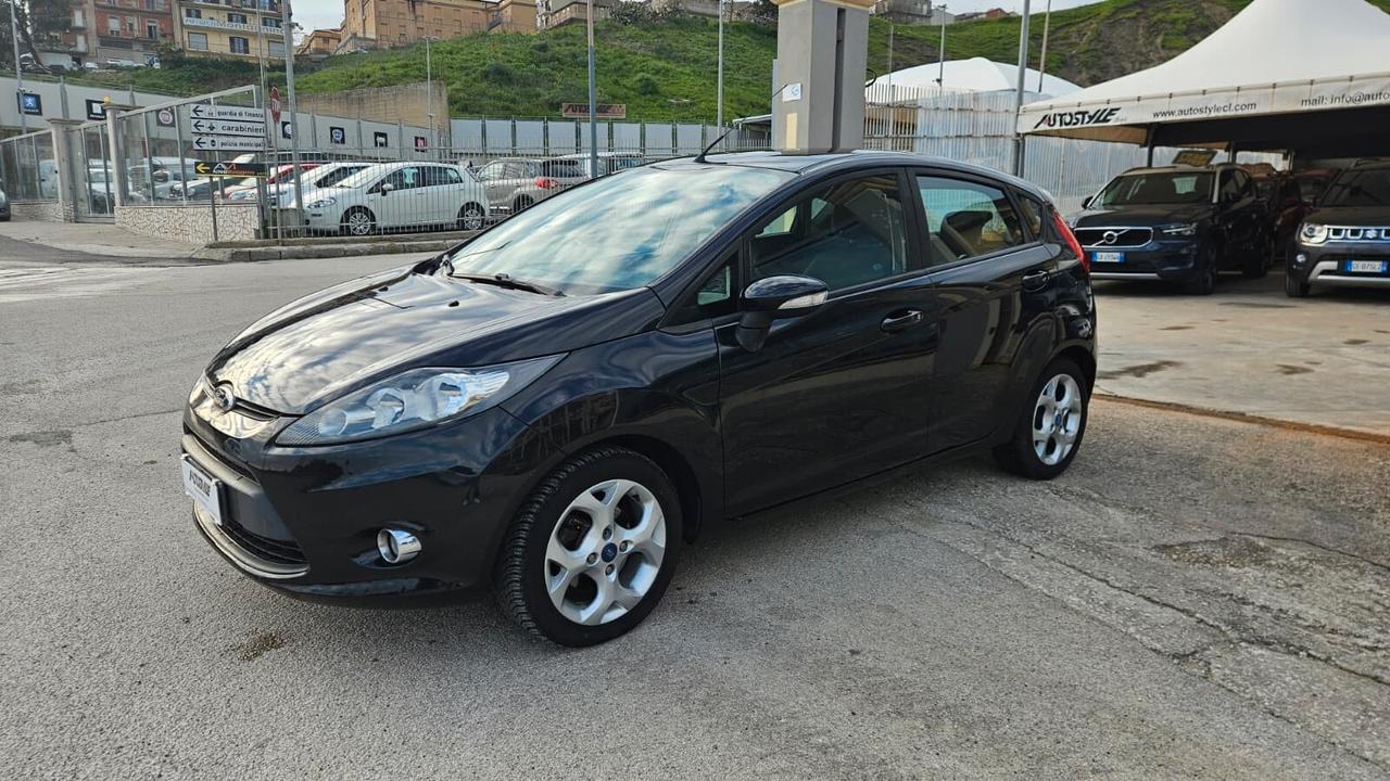 Ford Fiesta 1.4 TDCi 70CV 5 porte Titanium