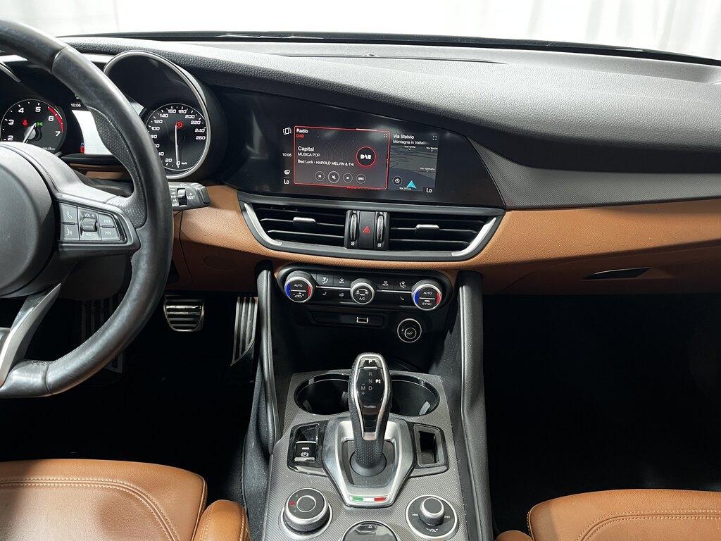 Alfa Romeo Giulia 2.0 t Sprint 200cv auto