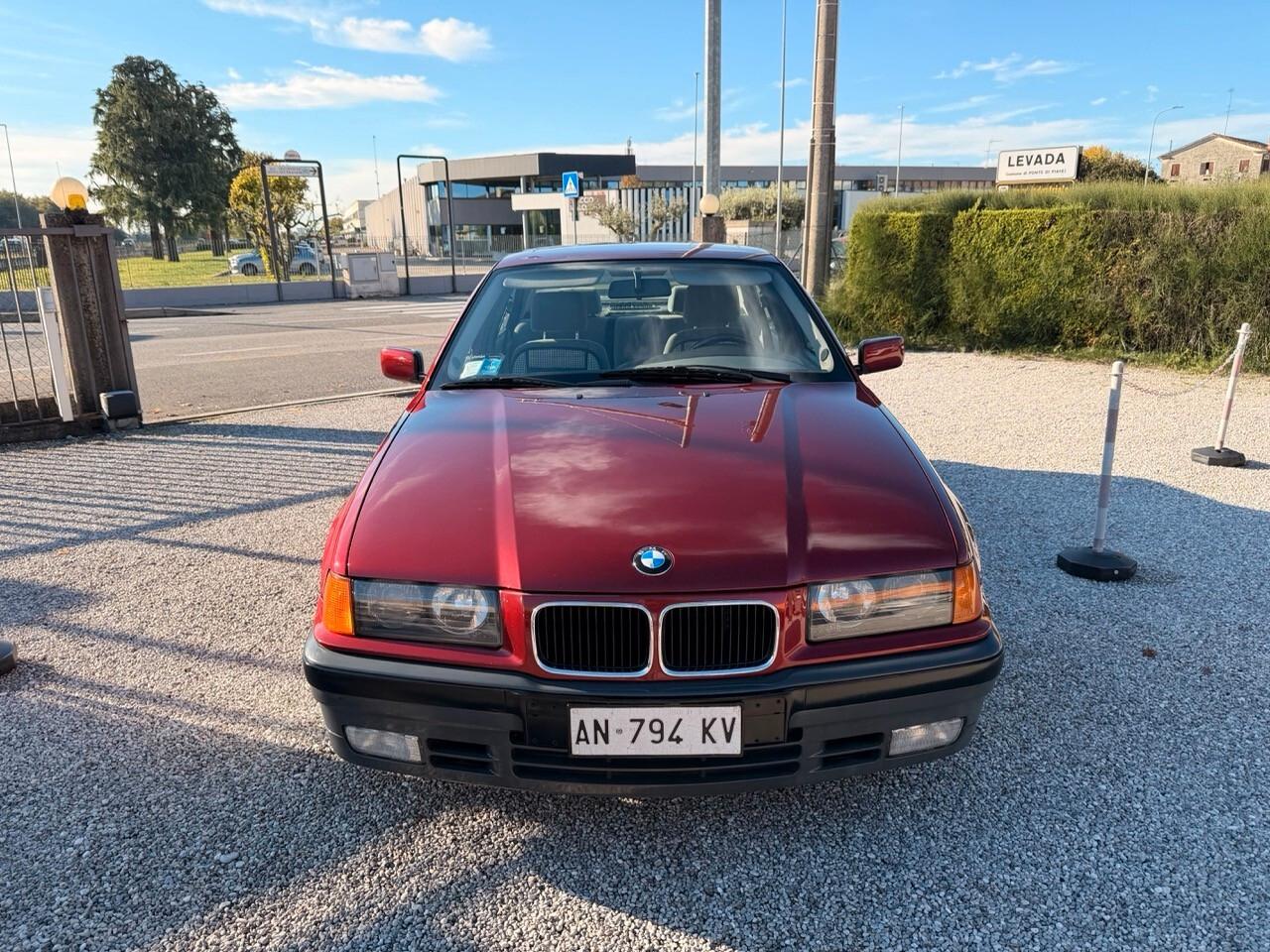 Bmw 316 i ***tenuta da amatore***