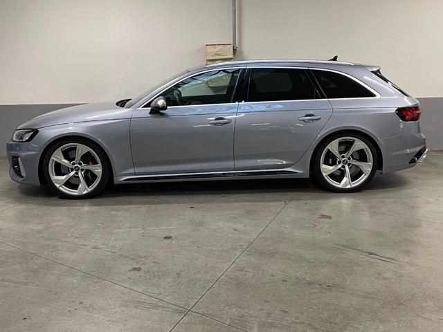 AUDI RS 4 Avant