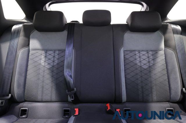 VOLKSWAGEN Taigo 1.0 TSI 115 CV R-LINE FARI LED TETTO PANORAMA