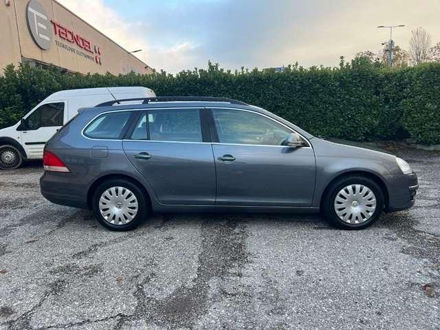 Volkswagen Golf Var. 1.6 Comfortline