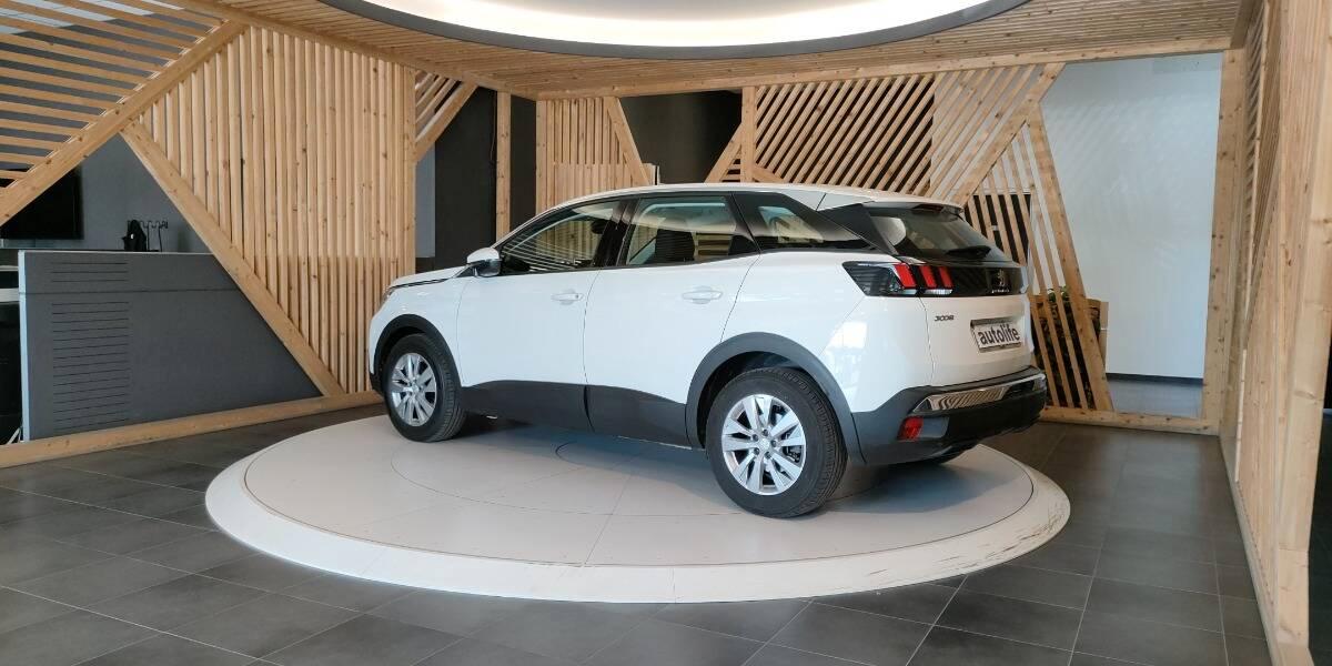 Peugeot 3008 1.6 bluehdi Business s&s 120cv