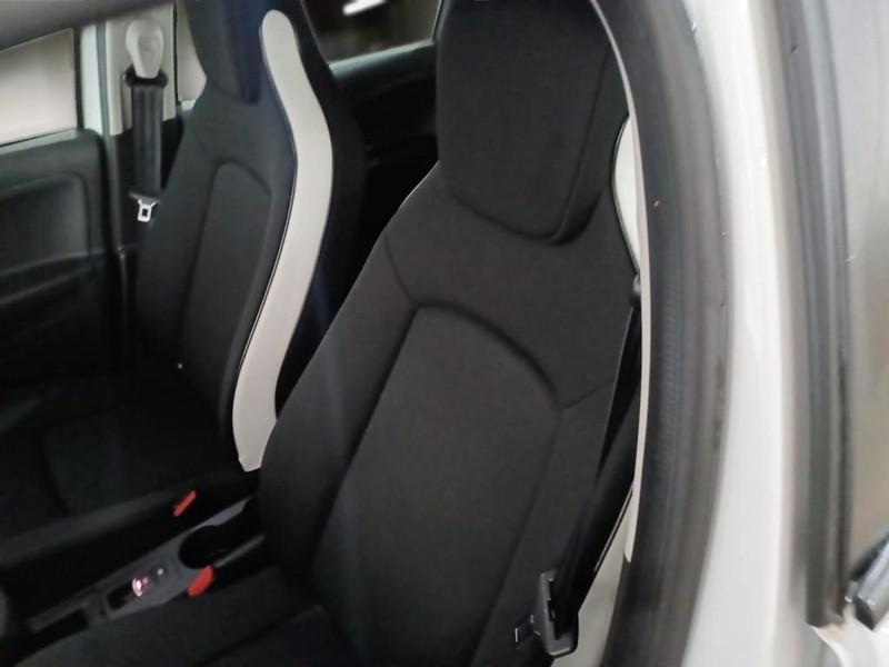 RENAULT ZOE LIFE R110 5 PORTE BERLINA