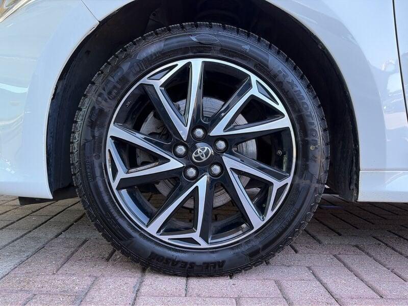 Toyota Yaris Hybrid Trend MY22