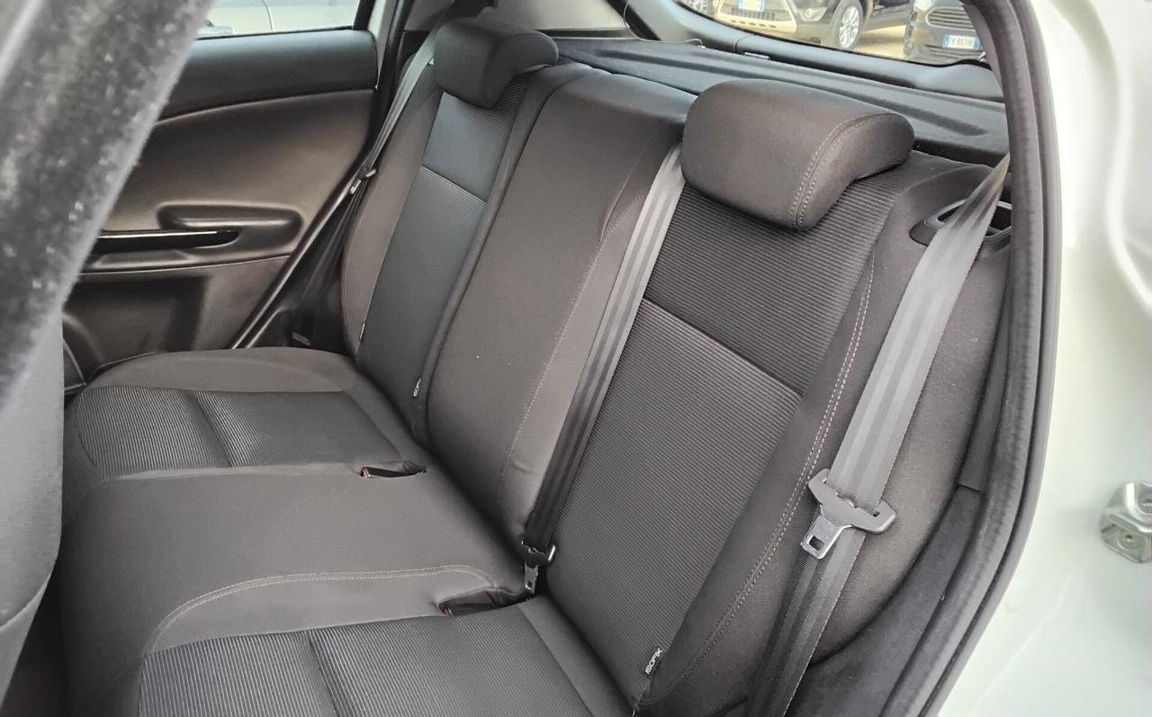 Alfa Romeo Giulietta 1.6 JTDm-2 105 CV Distinctive