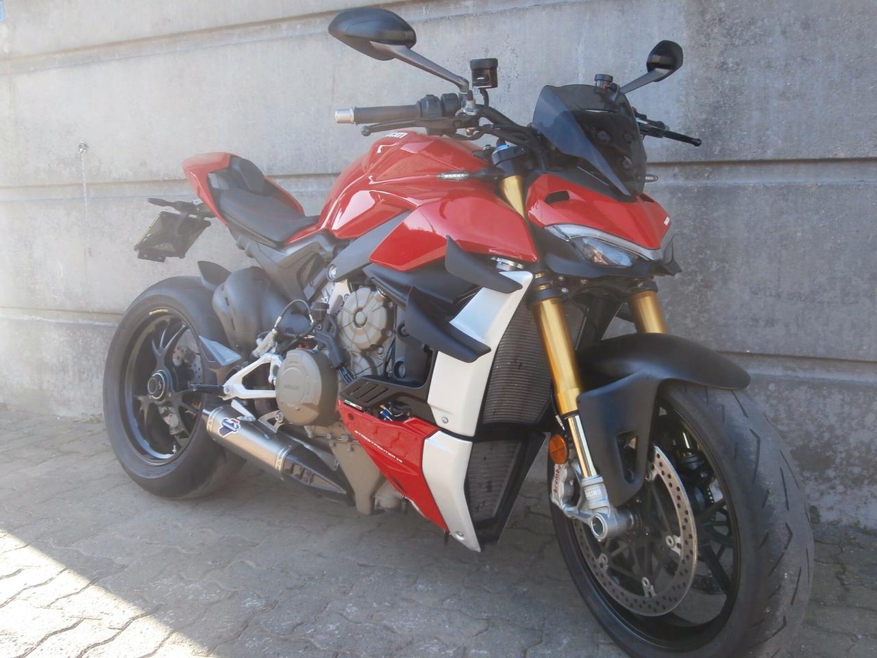 Ducati Streetfighter V4 1100 S (2020) passaggio incluso