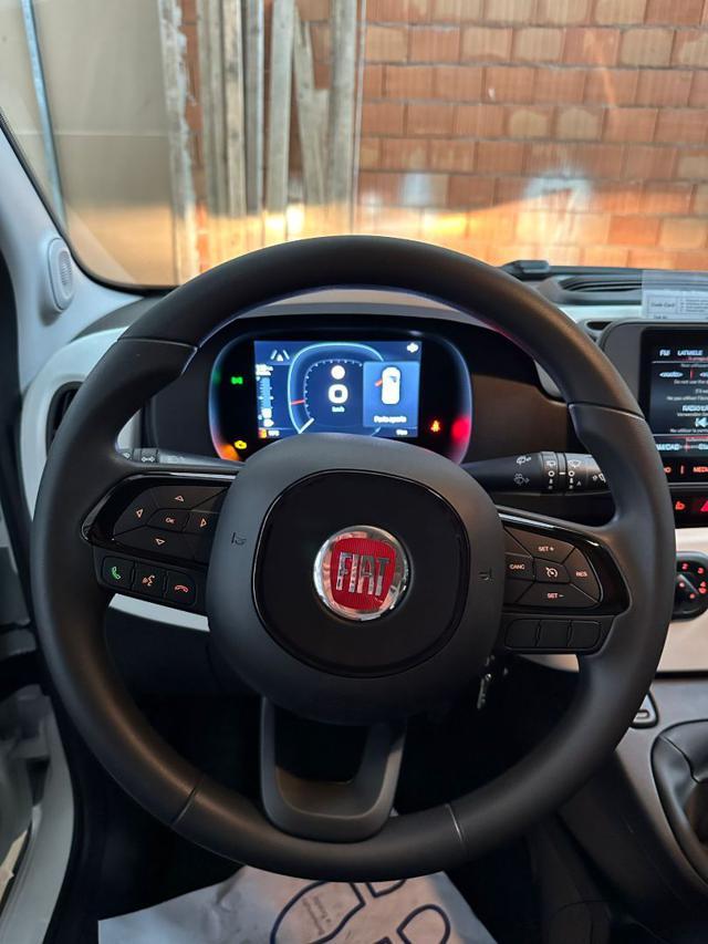 FIAT Panda New Panda 1.0 FireFly S&S Hybrid Pandina