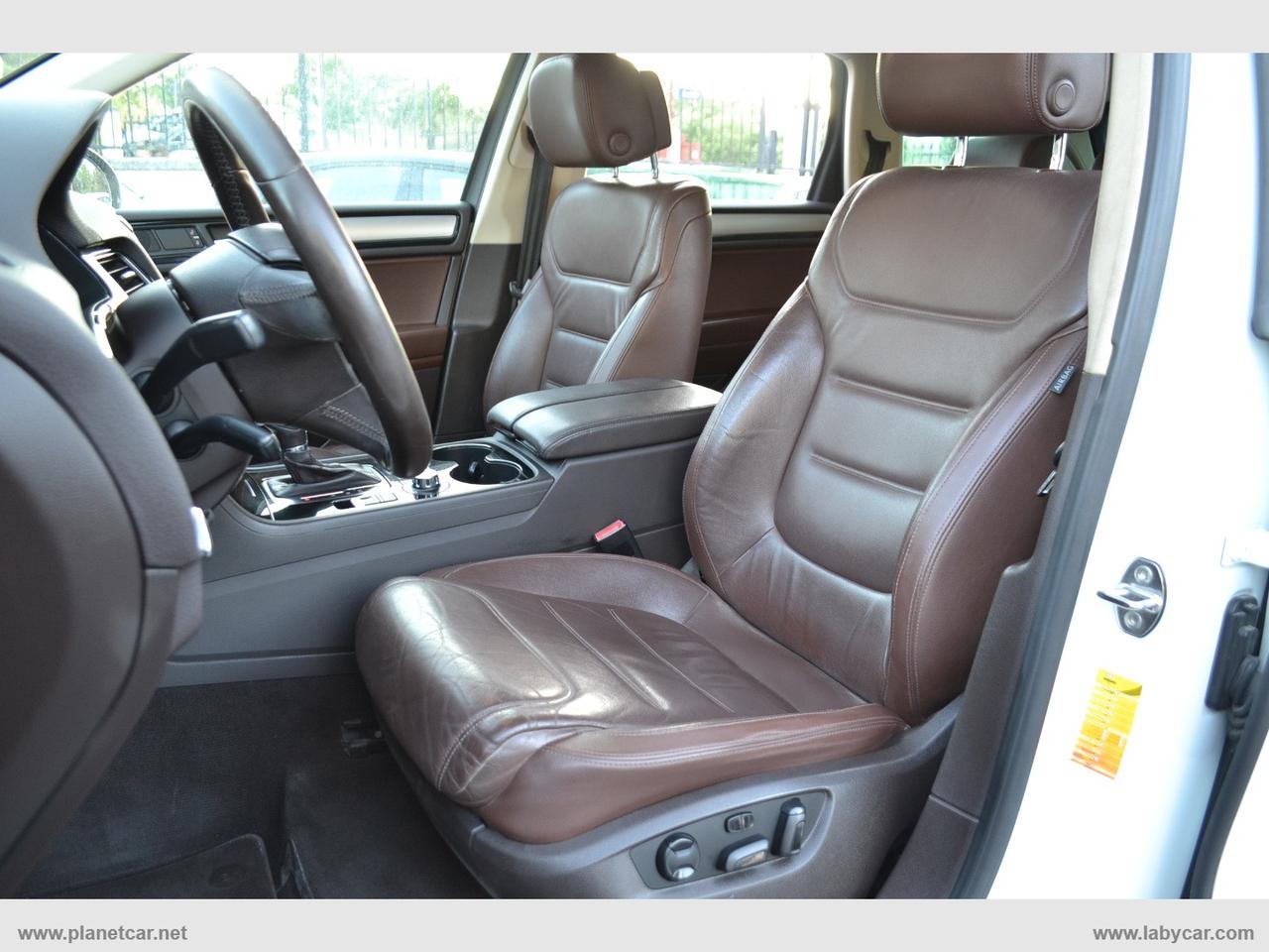 VOLKSWAGEN Touareg 3.0 TDI 245 CV tip. BlueM.Techn.
