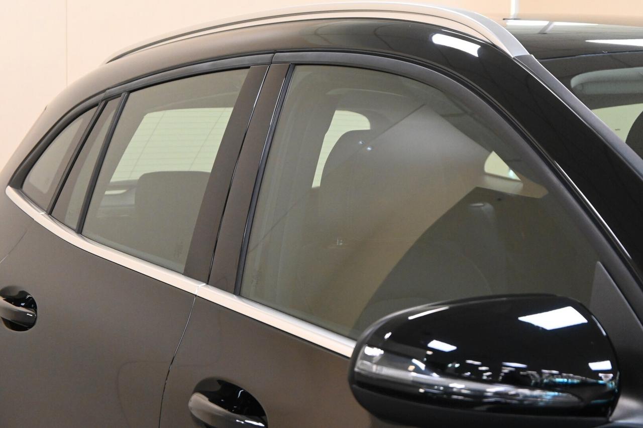 MERCEDES GLA (H247) GLA 180 d Automati...