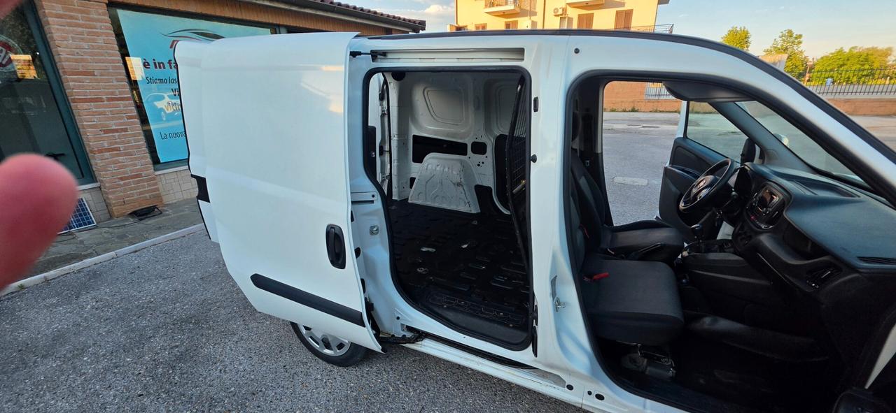 Fiat Doblo Doblò 1.6 MJT 120CV PC-TN Cargo Lamierato SX 3 Posti