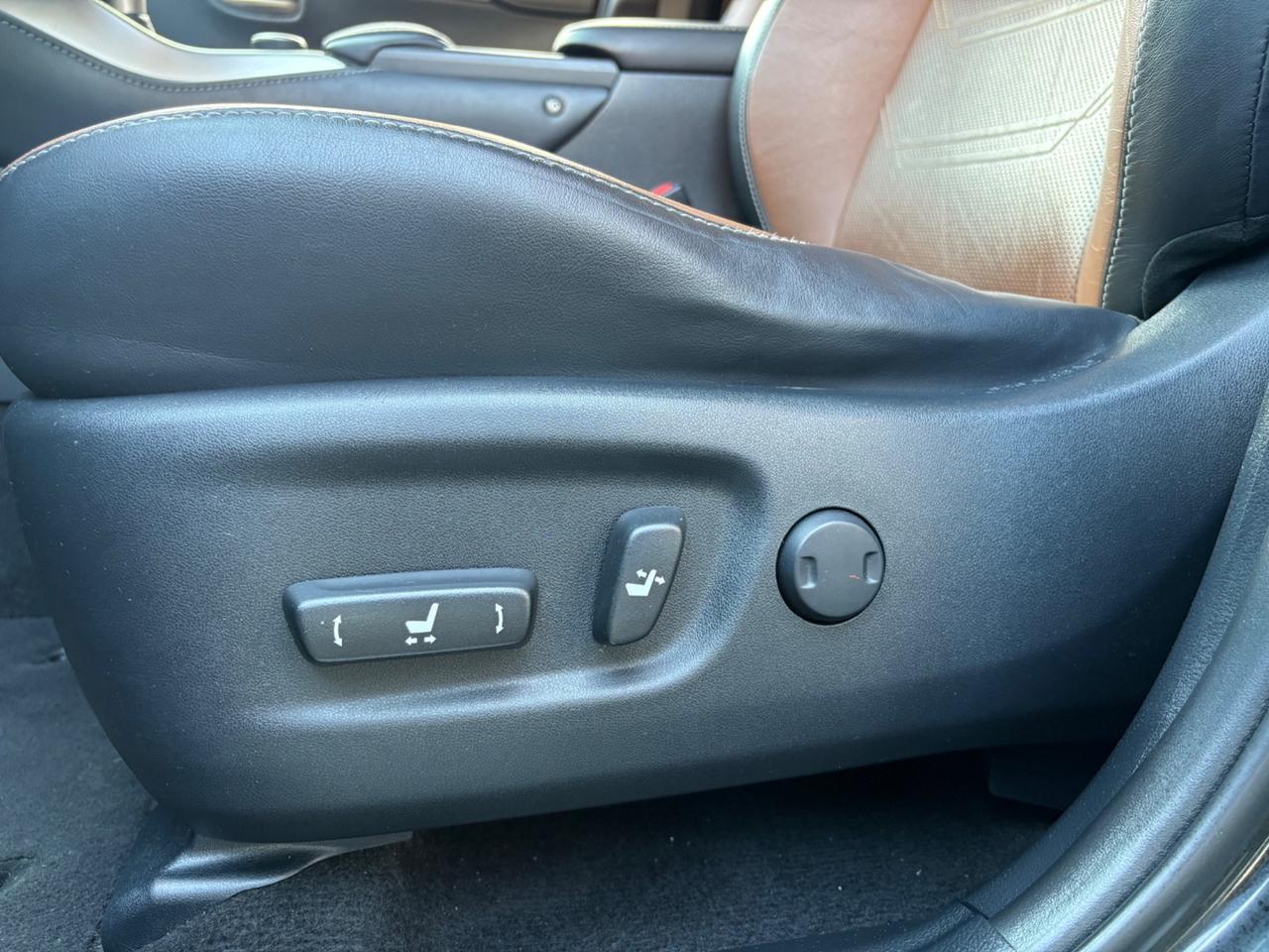 Lexus NX 300h Hybrid 4WD Luxury FULL OPTIONAL