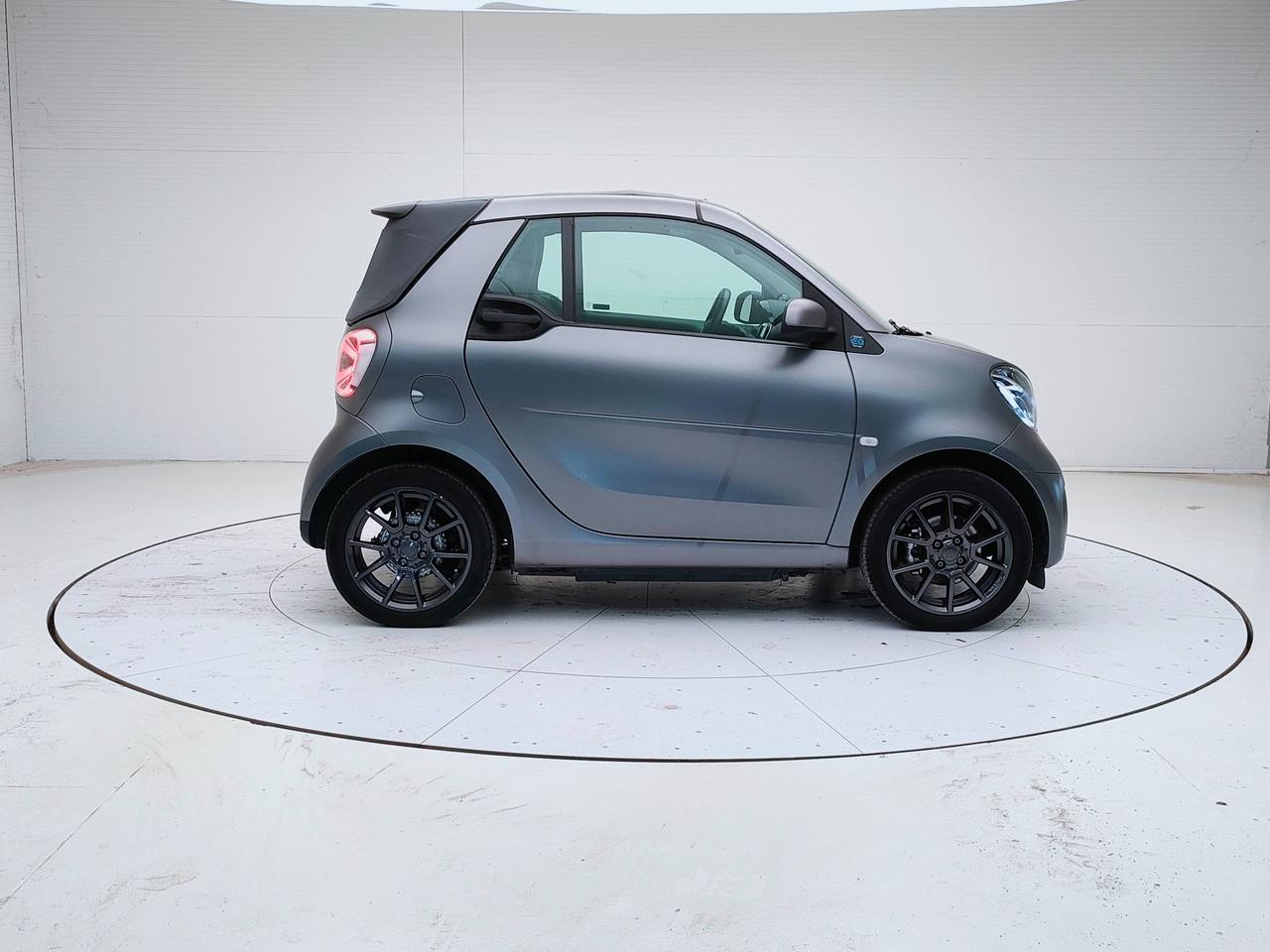 SMART Fortwo III 2020 Cabrio - Fortwo Cabrio eq suitegrey-grey 22kW