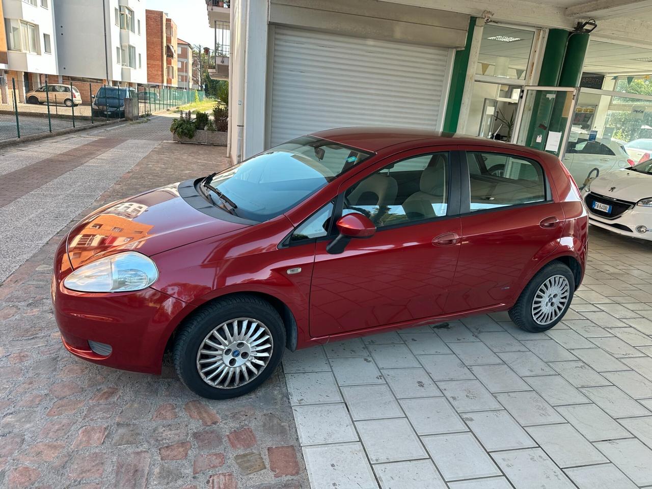 Fiat Grande Punto 1.2 (12 RATE)