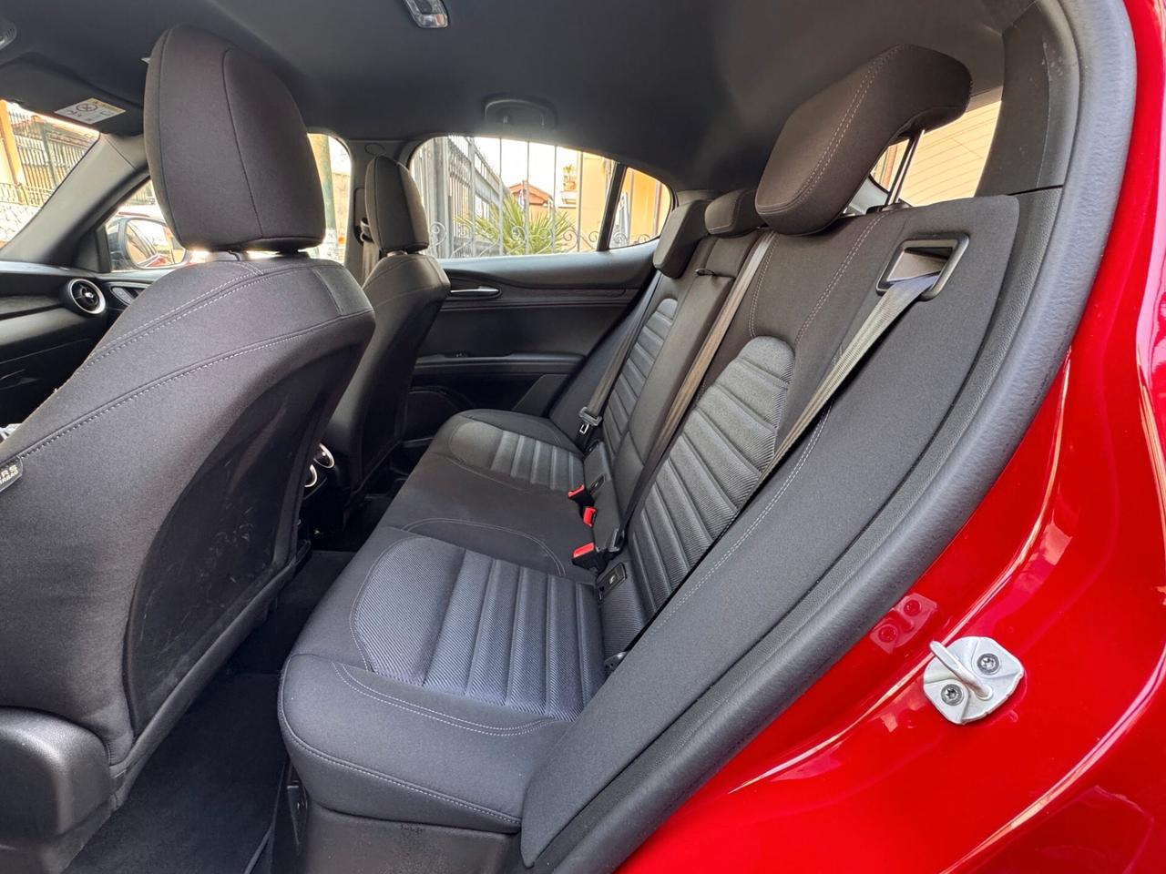 Alfa Romeo Stelvio 2.2 Turbodiesel 160 CV AT8 RWD Super