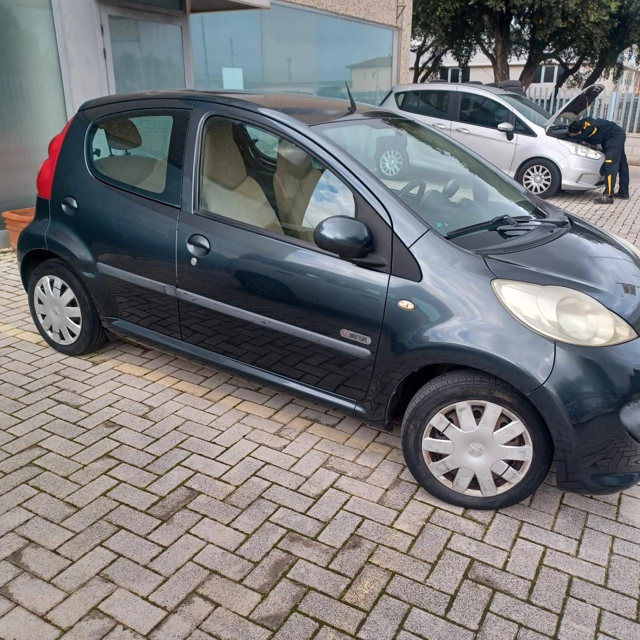 87.358KM PEUGEOT 107 1.0 5P GARANZIA 12 MESI