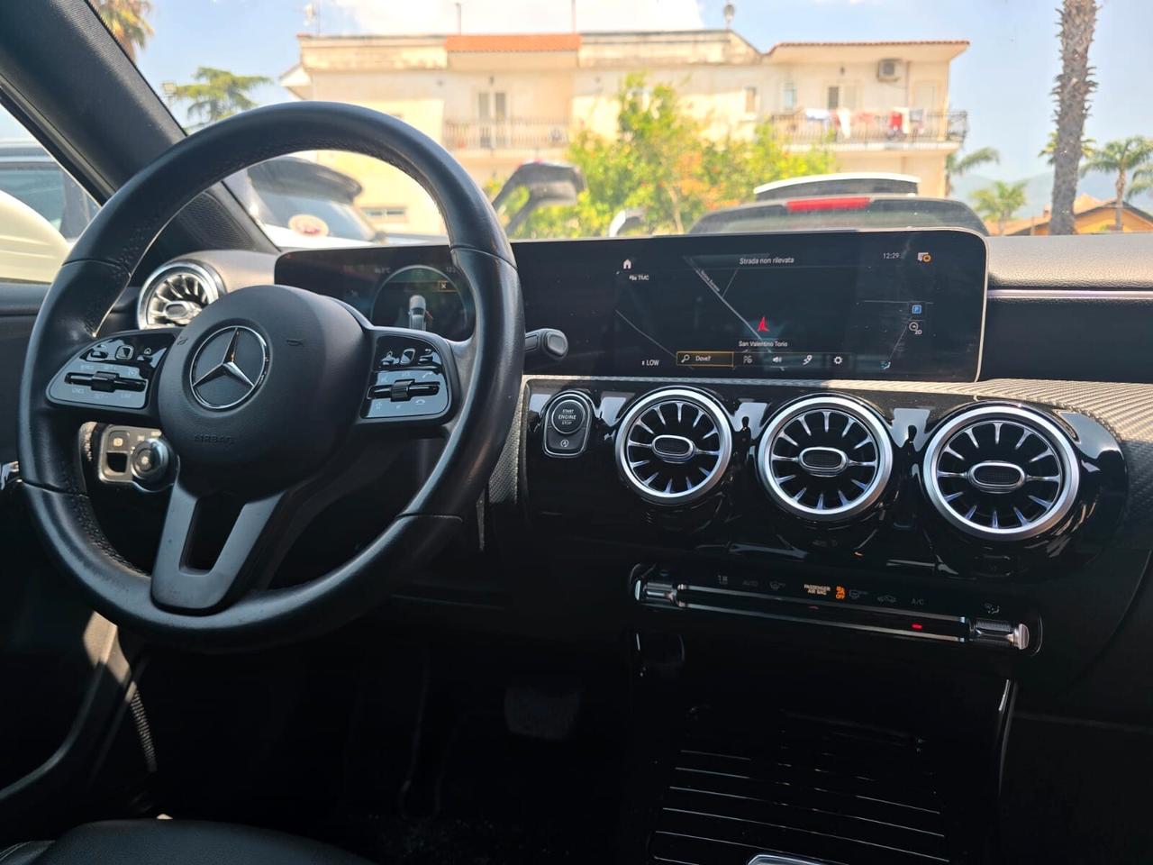 MERCEDES A180CDI 115CV SPORT PACK LUCI