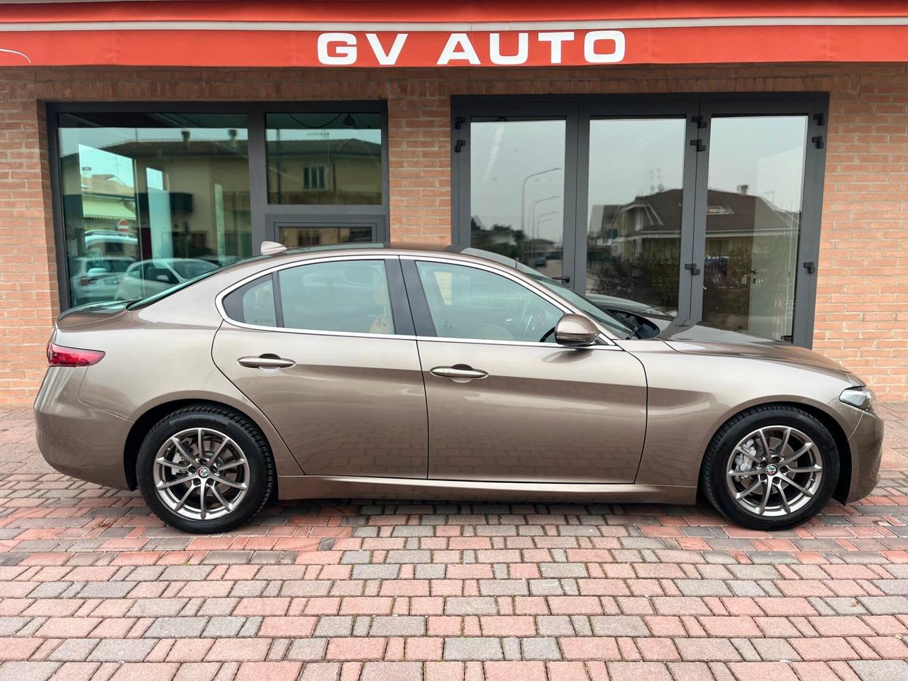 Alfa Romeo Giulia 2.2