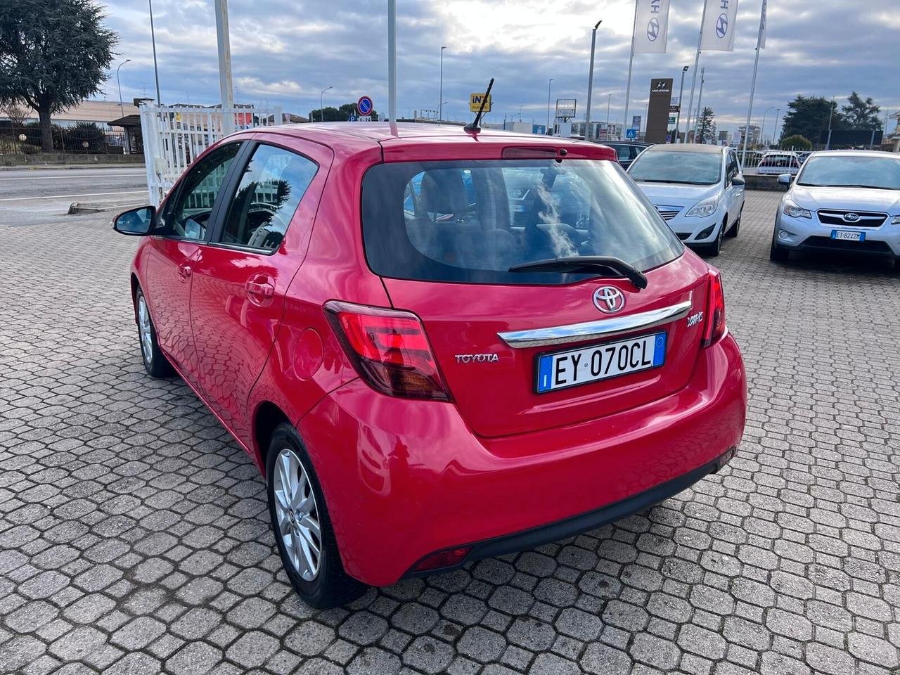 Toyota Yaris 1.0 5 porte Lounge