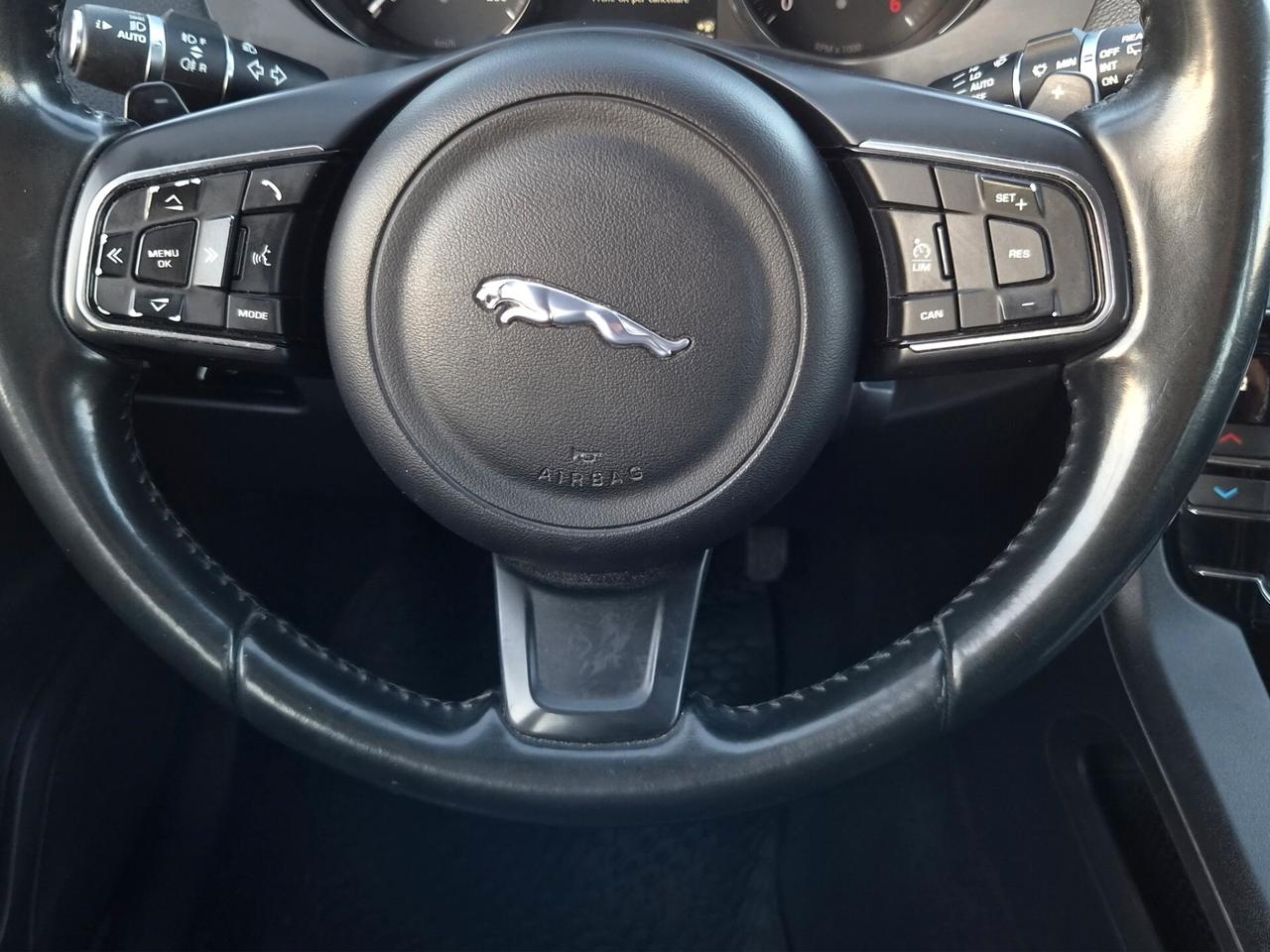 Jaguar F-Pace 2.0 D 180 CV AWD aut. Prestige