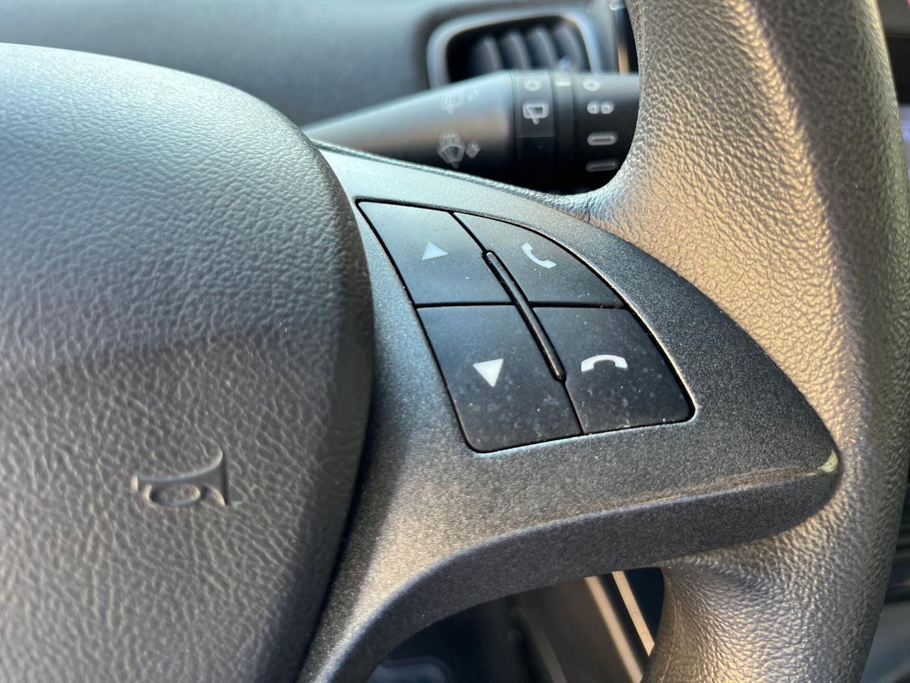 Lancia Ypsilon 1.0 Hybrid 5 porte 70cv -gz749ve-