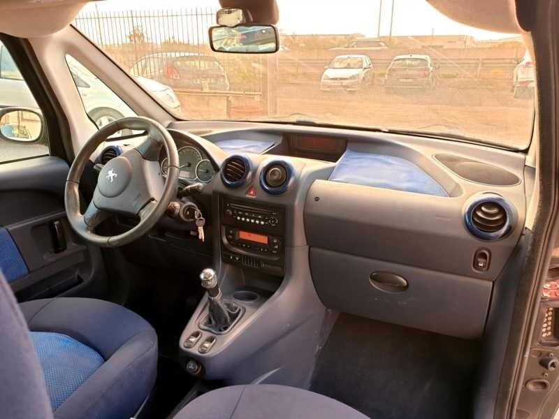 Peugeot 1007 1.4 Happy 2008