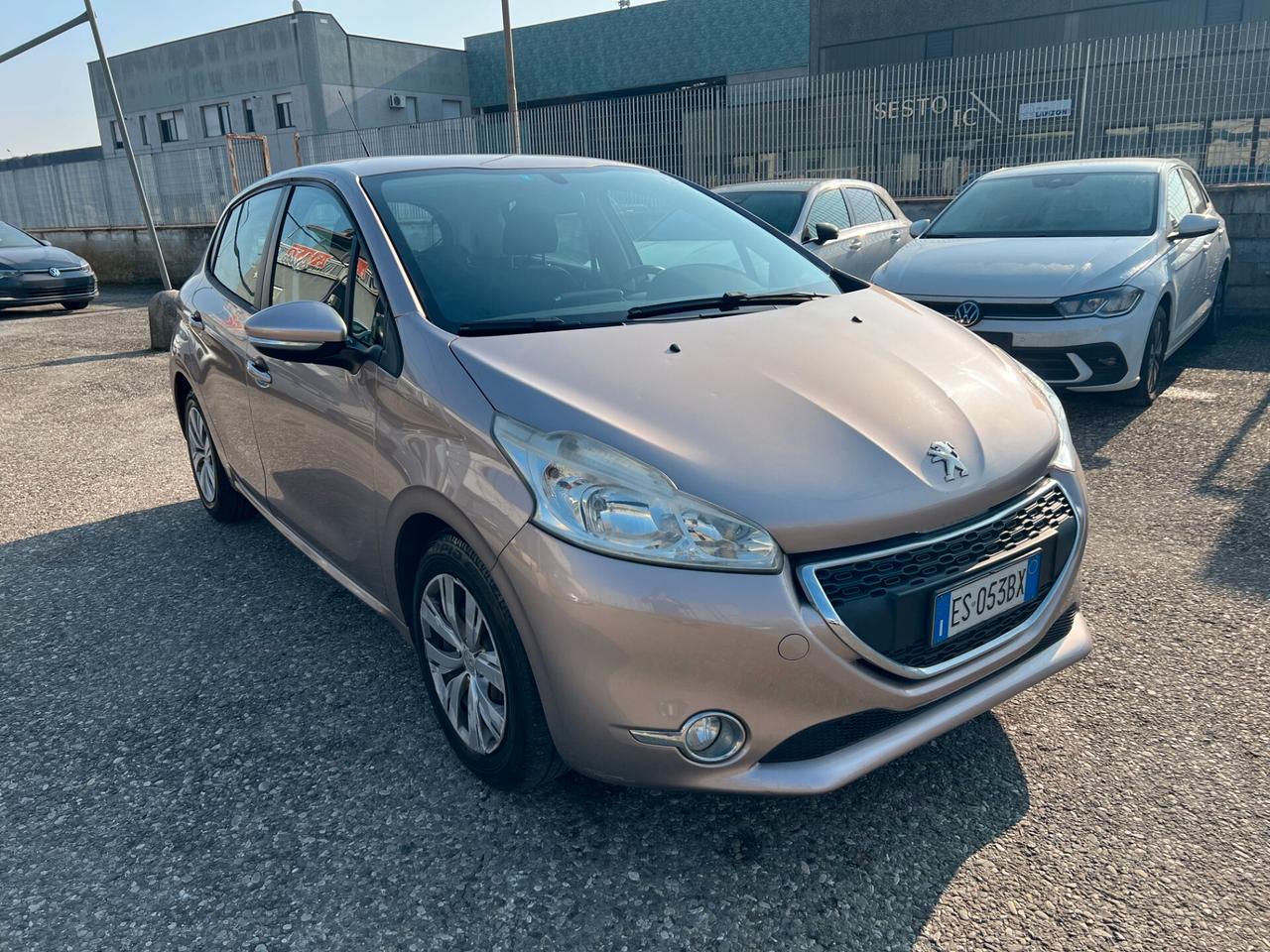 Peugeot 208 1.4 HDi 68 CV 5 porte